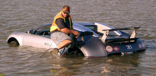 bugatti-veyron-accident.jpg