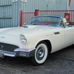 <b>Ford Luxury Car</b>