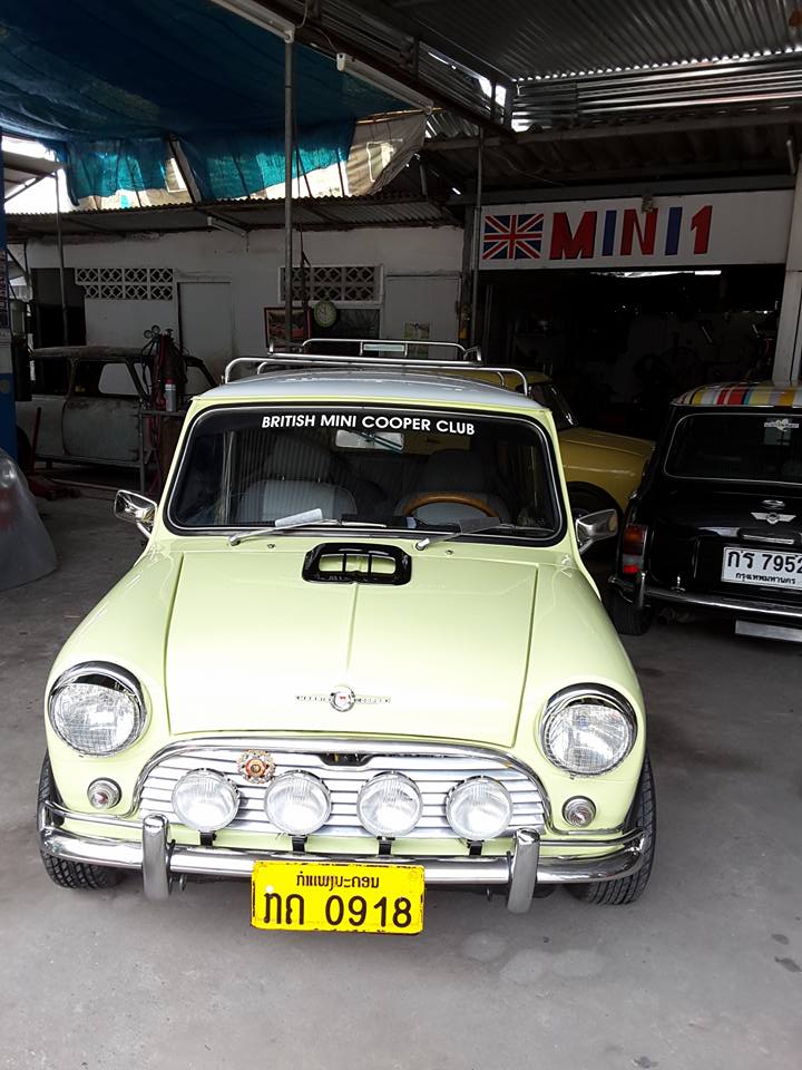 Morris Mini Cooper left hand drive